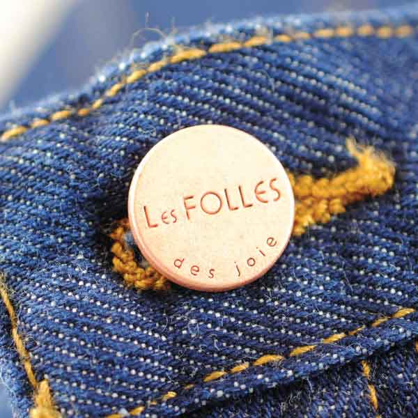 Joie Engraved Metal Shank Button