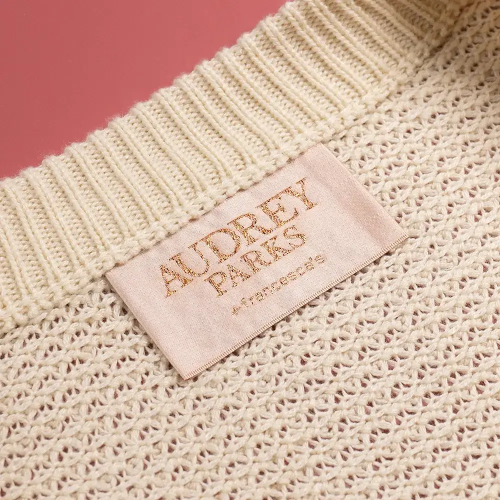 Satin Label w/ Lurex Design